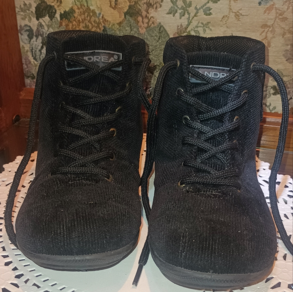 ANDREA black corduroy shoes 5.5 faux pocket.
